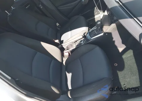 2019 Toyota Yaris Le из США, поврежденный, VIN 3MYDLBYV1KY518746